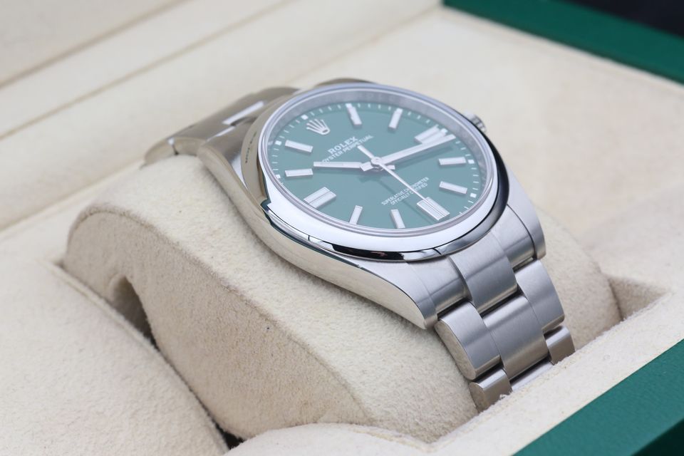 Rolex Oyster Perpetual 124300 Image 4